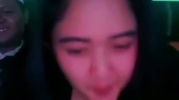 Grepe Meki PK Cantik Di Karaoke Room