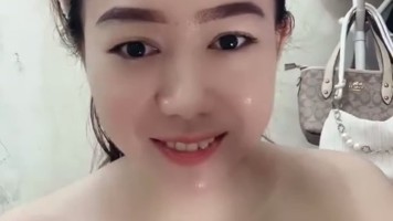 Chacha Cantik Belajar Omek Bikin Mabuk Kepayang