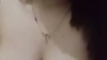 Rani Binal Payudara Bulat Omek Ngangkang