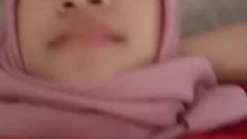 Mbak Diva Jilbab di Suruh Telanjang Mesum di Rumah Kosong