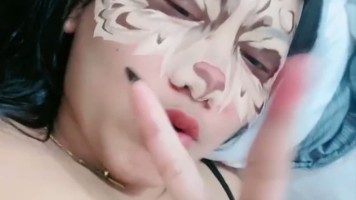 VCS Host Baru Live Barbar Sambil Remas Susu Omek