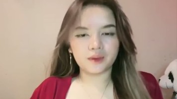Miss Cahya Aduhai Belahan Dada Indah ID 52107103 Dream